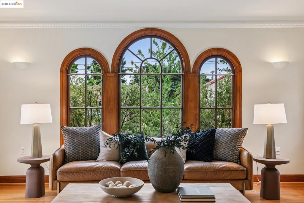 ROCKRIDGE - Residential