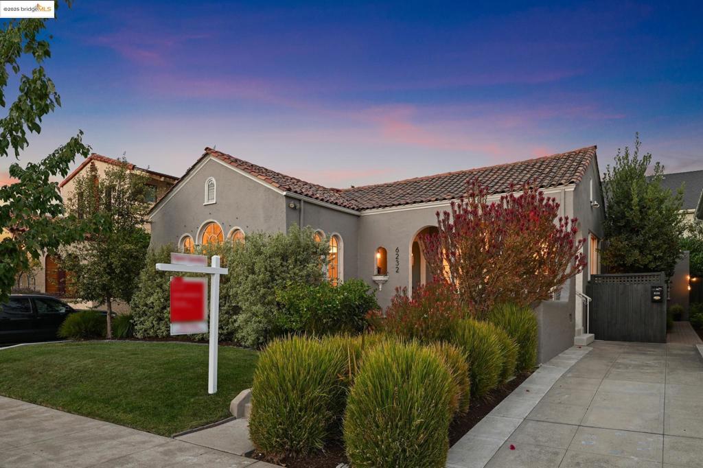 ROCKRIDGE - Residential