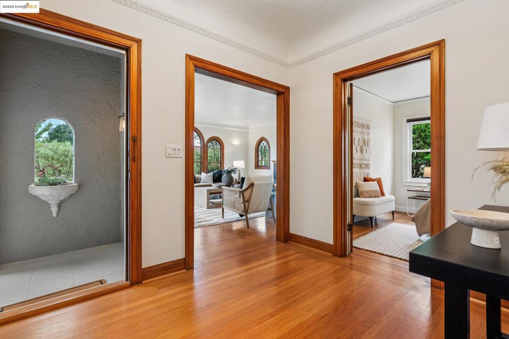ROCKRIDGE - Residential