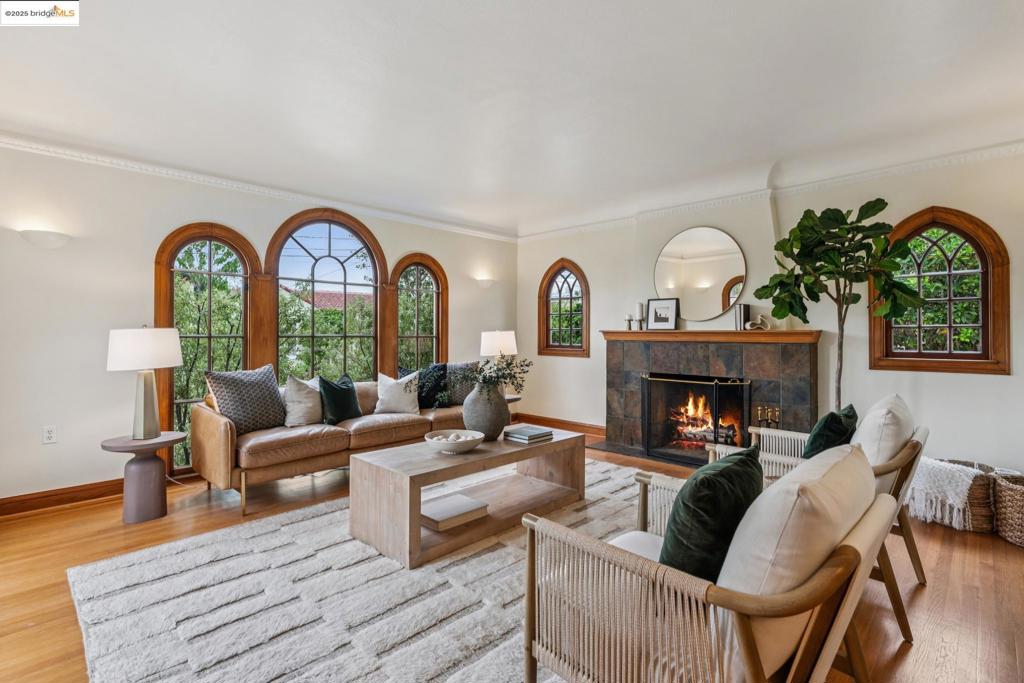 ROCKRIDGE - Residential
