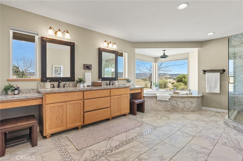 2554 Lake Hill Drive