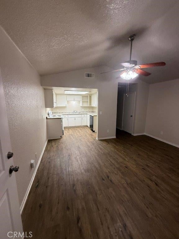 1405 E Cypress