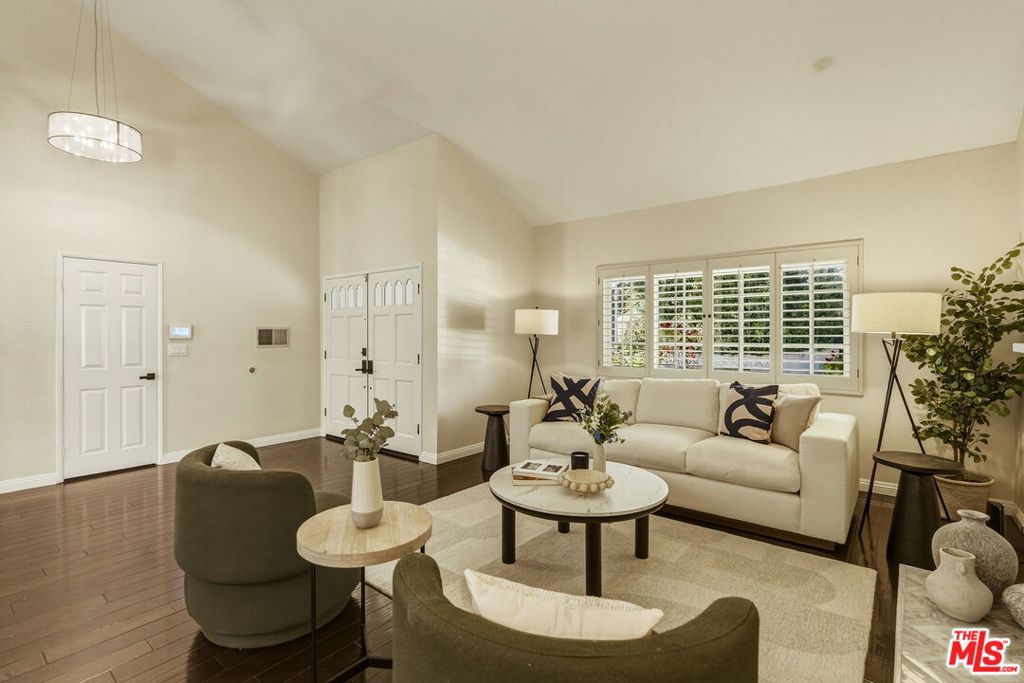 7262 Elmsbury Lane