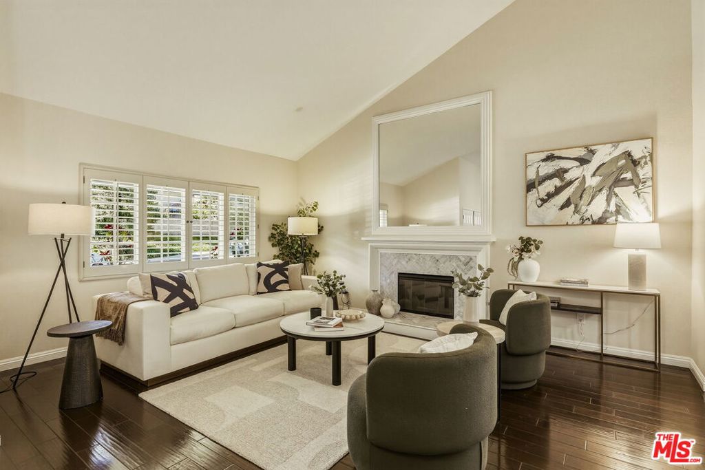 7262 Elmsbury Lane
