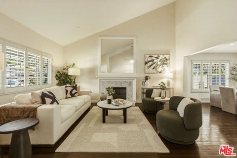 Photo of 7262 Elmsbury Lane, West Hills, CA 91307 (MLS # 26864619)