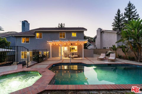 Tiny photo for 7262 Elmsbury Lane, West Hills, CA 91307 (MLS # 26864619)