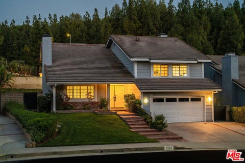 Tiny photo for 7262 Elmsbury Lane, West Hills, CA 91307 (MLS # 26864619)