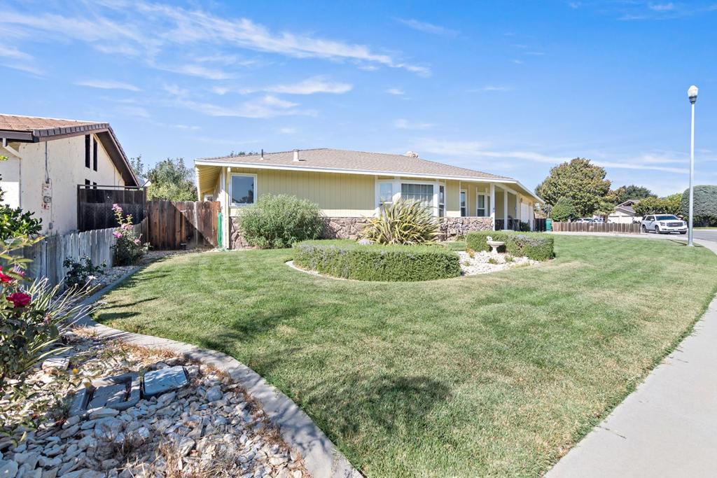 225 Rio Vista Drive