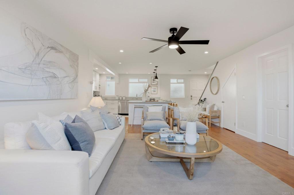 5027 Santa Monica Avenue B