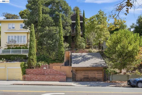 1520 Grand Ave, Piedmont, CA 94611 - MLS#: 41149755