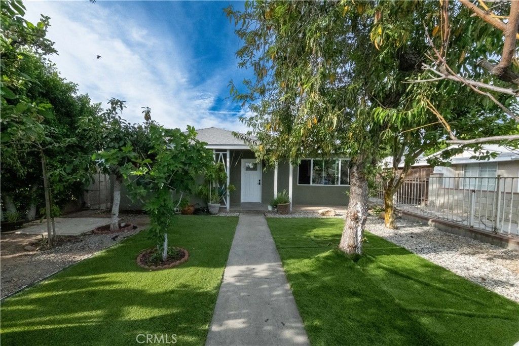 Photo of 15719 Romar Street, North Hills, CA 91343 (MLS # SR26067903)