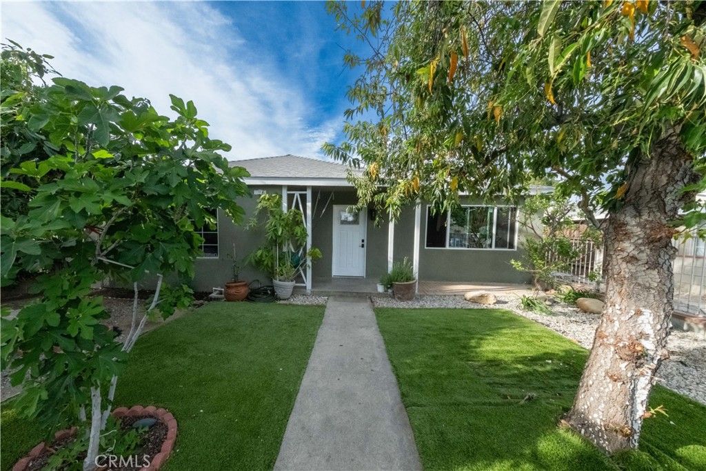 Photo of 15719 Romar Street, North Hills, CA 91343 (MLS # SR26067903)