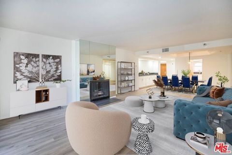 Photo of 410 S Barrington Avenue #205, Los Angeles, CA 90049 (MLS # 25565623)