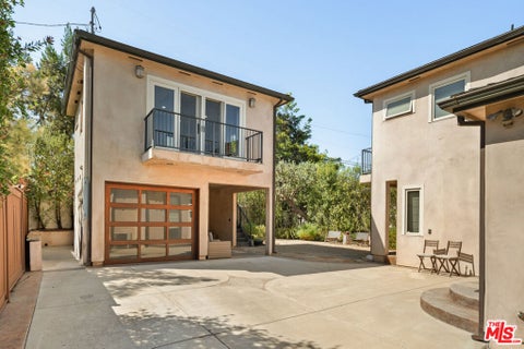 Photo of 6152 W 77th Street, Los Angeles, CA 90045 (MLS # 26995433)