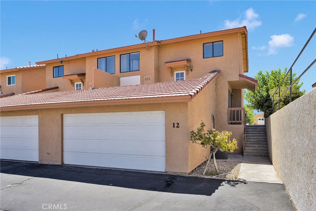 27535 Lakeview 12