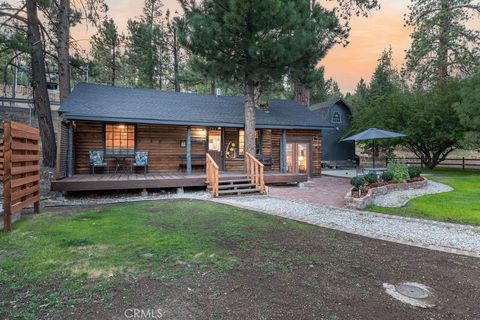 Photo of 39335 N Shore Drive, Fawnskin, CA 92333 (MLS # IG25195467)