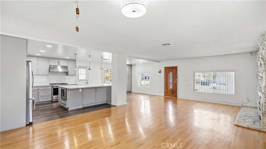 933 Montecito Drive