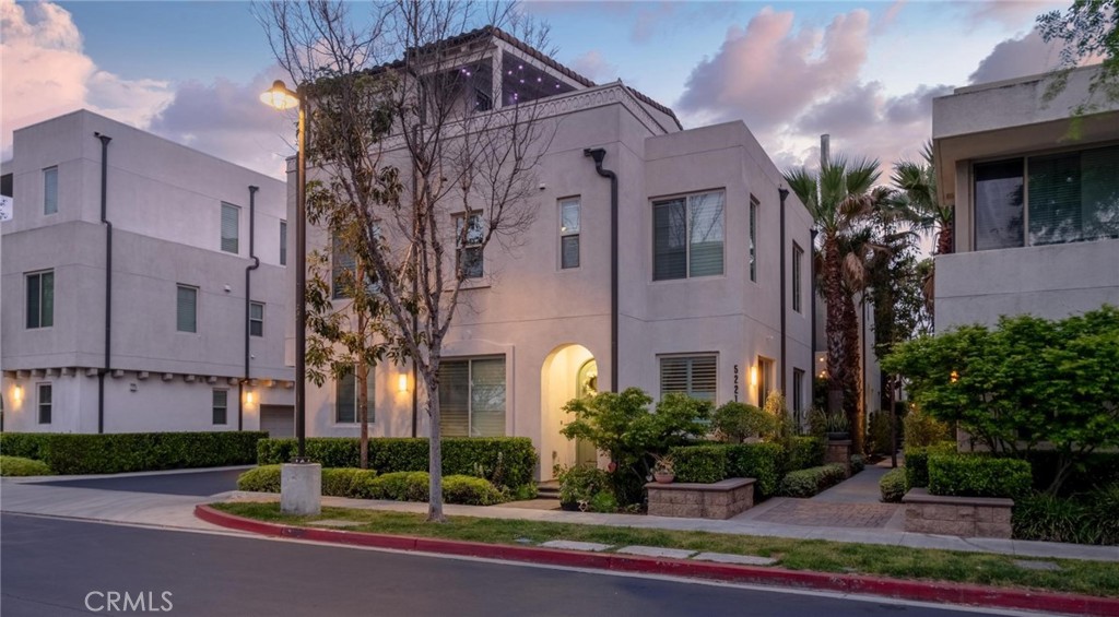 5225 Pacific Terrace