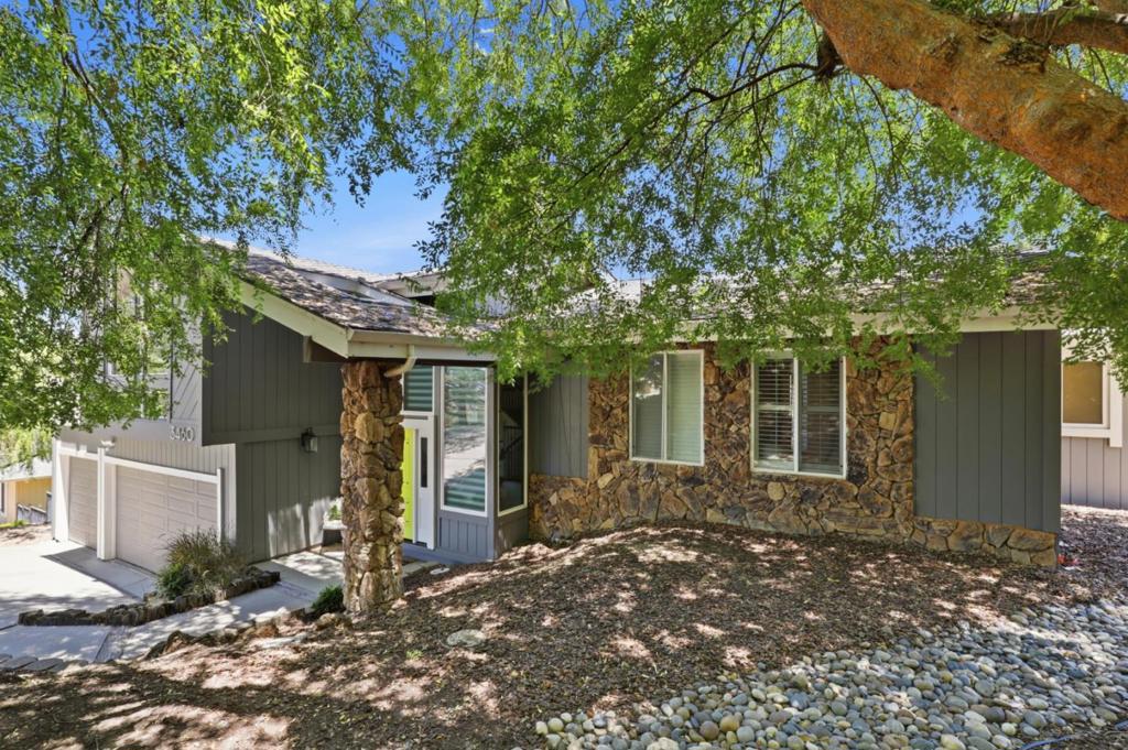 3460 Oak Hill Court