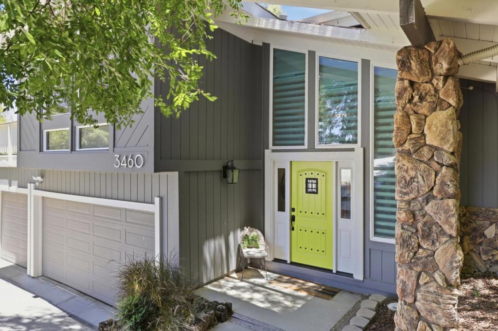 3460 Oak Hill Court