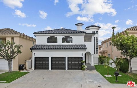 23119 Los Codona Avenue Torrance CA 90505