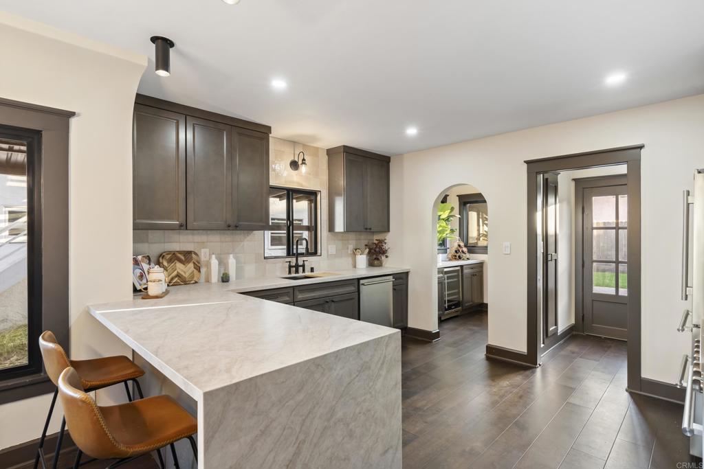 38-4436 Bancroft Street
