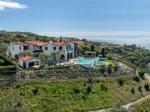 Photo of 7 Clear Water, Newport Coast, CA 92657 (MLS # NP26230136)