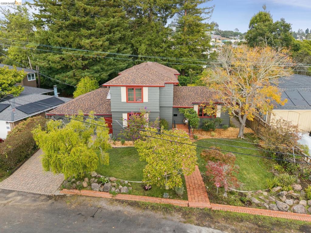 18 Arlington Ct