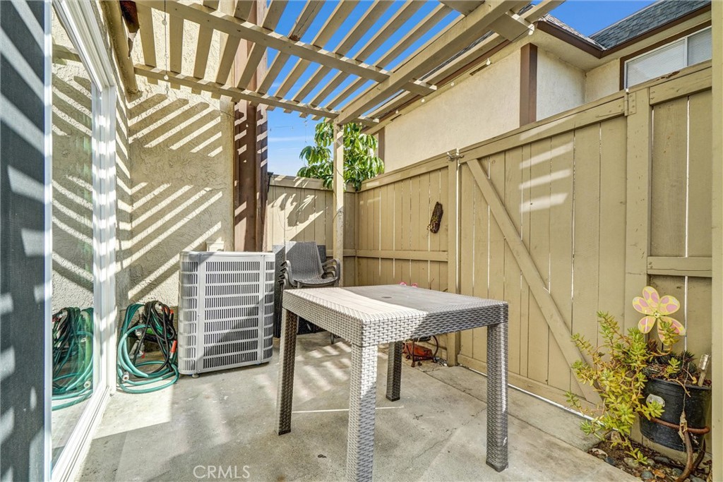 Aliso Villas (AV) - Residential