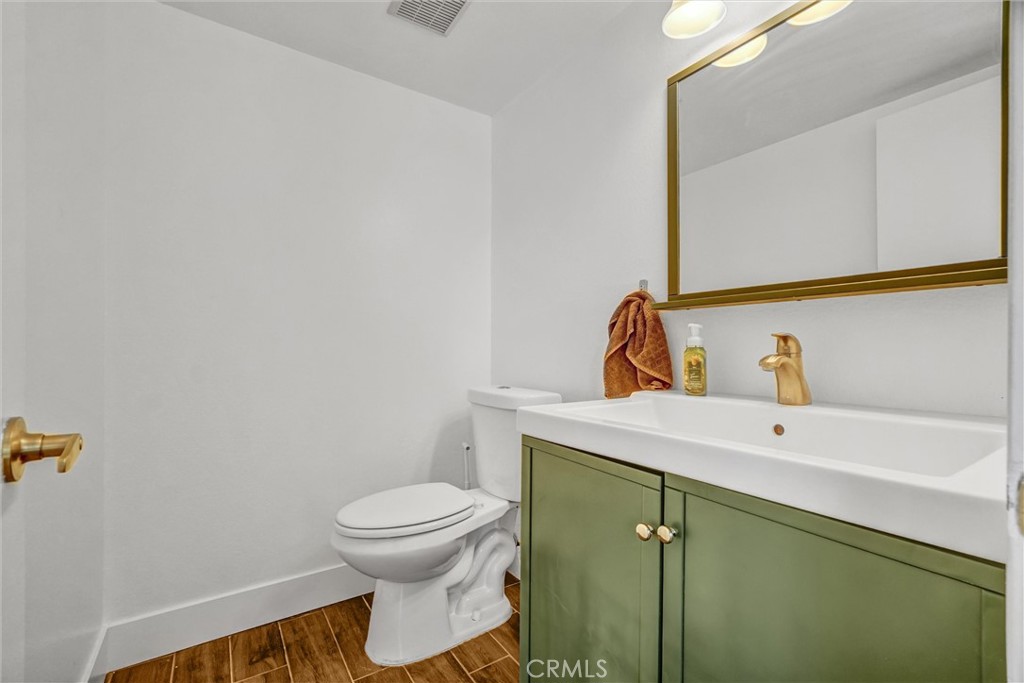 Aliso Villas (AV) - Residential