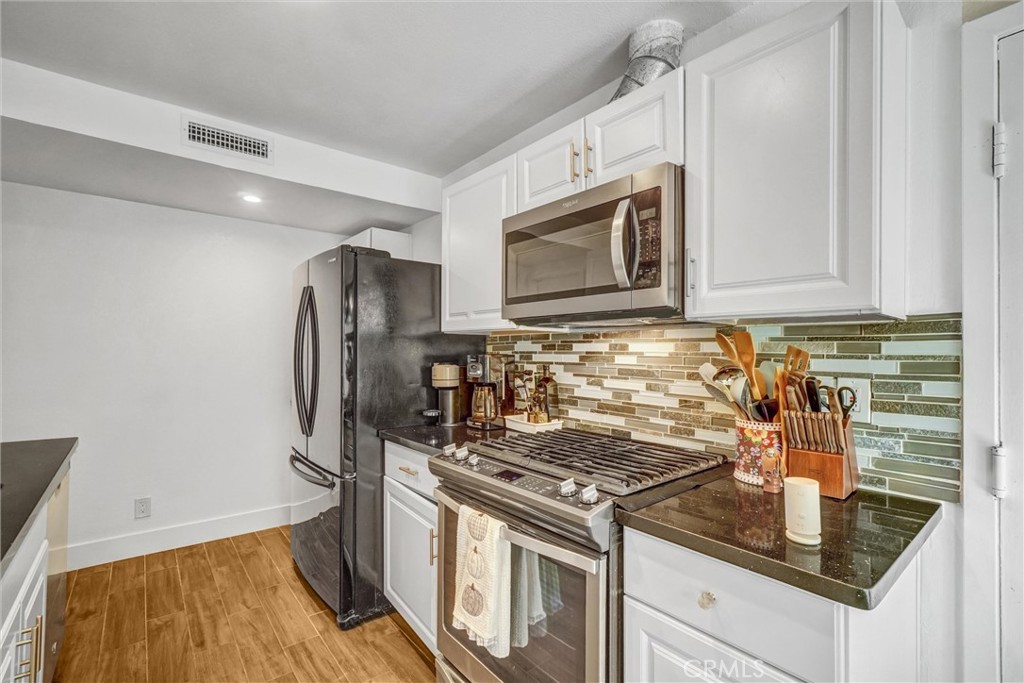 Aliso Villas (AV) - Residential