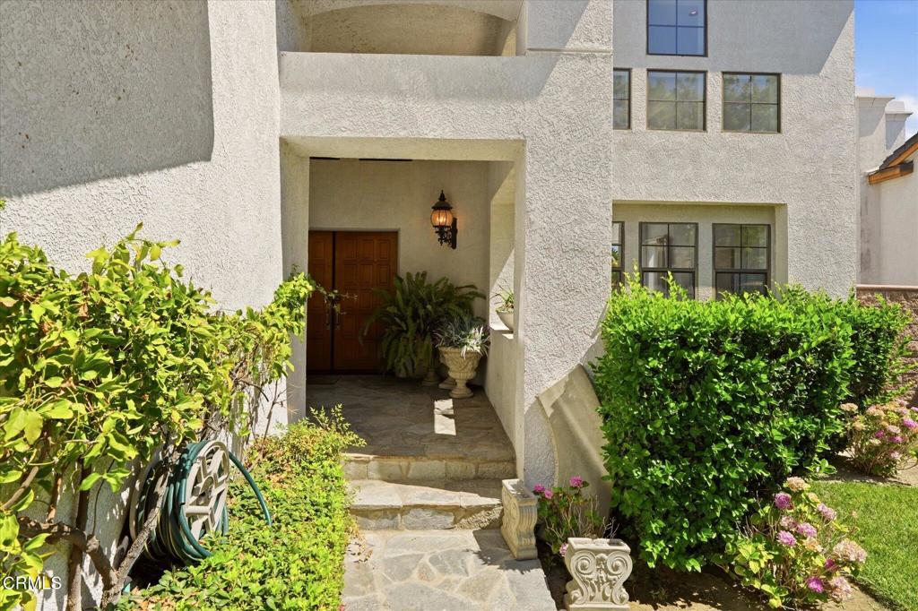 2735 Hidden Hills Way W