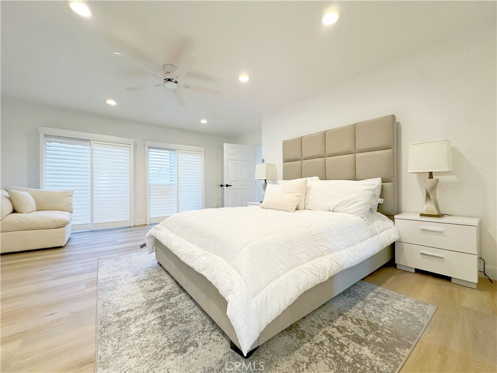 Photo of 5255 Coldwater Canyon Ave #D, Sherman Oaks, CA 91401 (MLS # SR25238839)