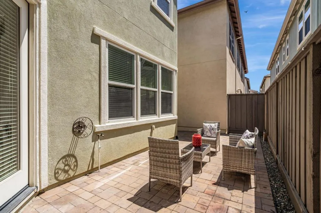 San Jose, California 95123, United States, 3 Bedrooms Bedrooms, ,3 BathroomsBathrooms,Residential,Active,158418