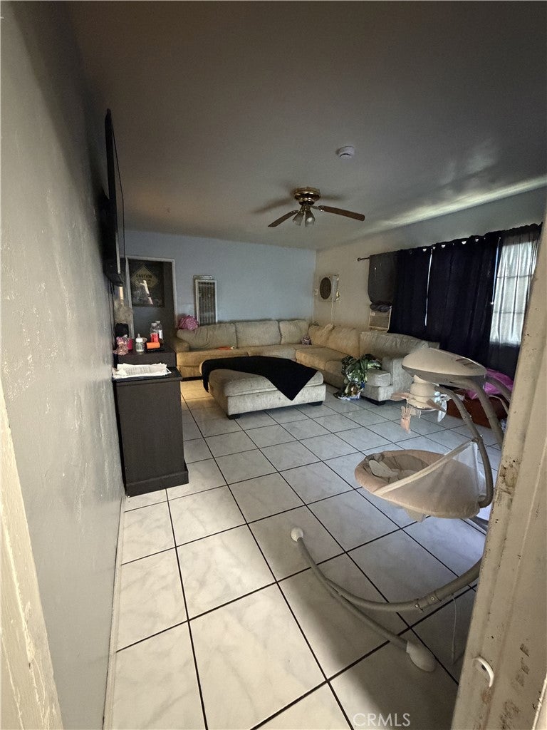 1455 Vine