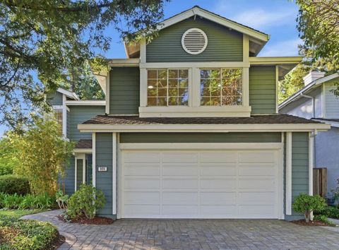 Photo of 928 Knightsbridge Lane, Redwood City, CA 94061 (MLS # ML82040779)