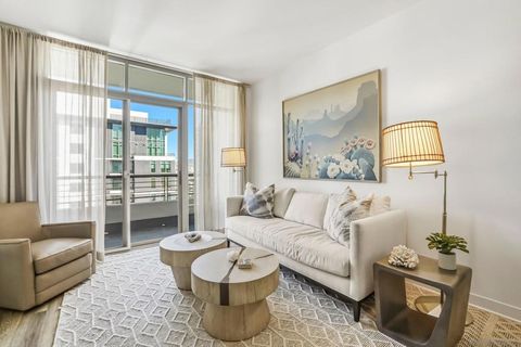 Photo of 425 W Beech St #1607, San Diego, CA 92101 (MLS # 260007080SD)