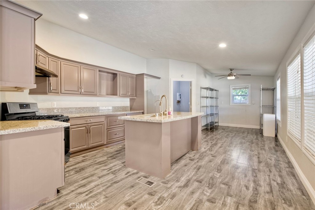339 E 6th Street