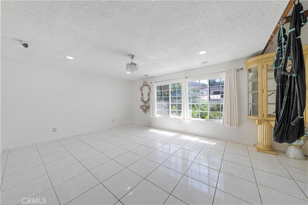 5442 Sepulveda