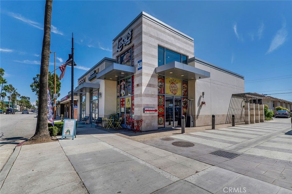 624 E Colorado Street A