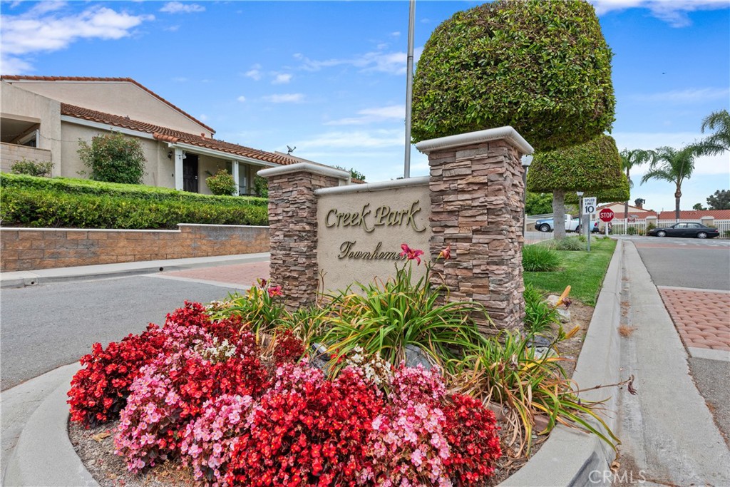12670 Oxford Drive
