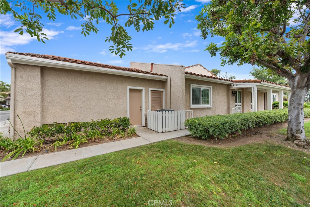 12670 Oxford Drive