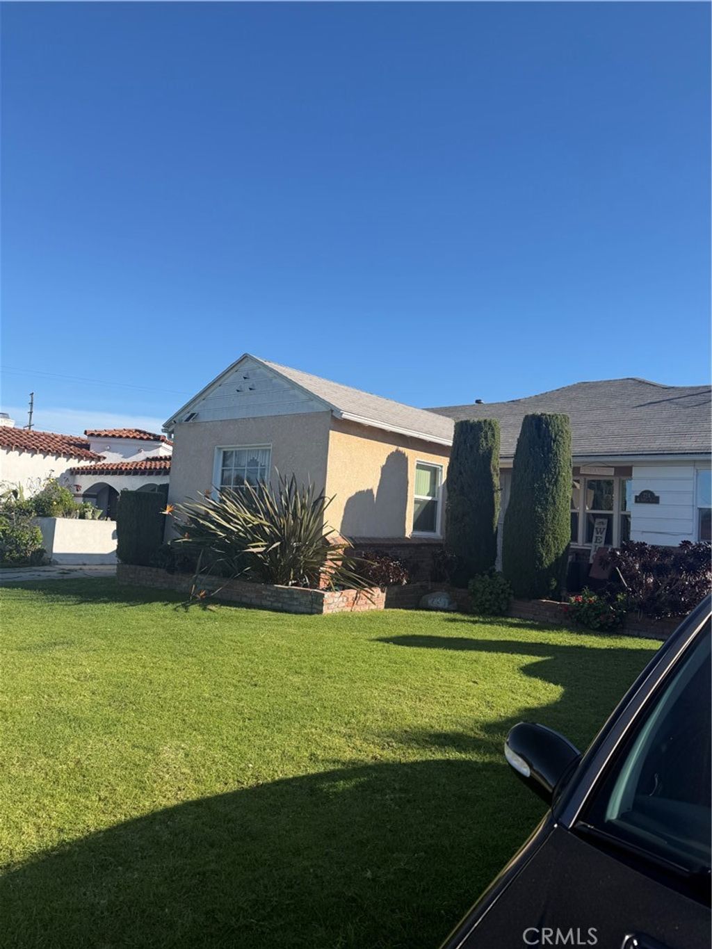 Photo of 724 W 109th Place, Los Angeles, CA 90044 (MLS # SR26048512)