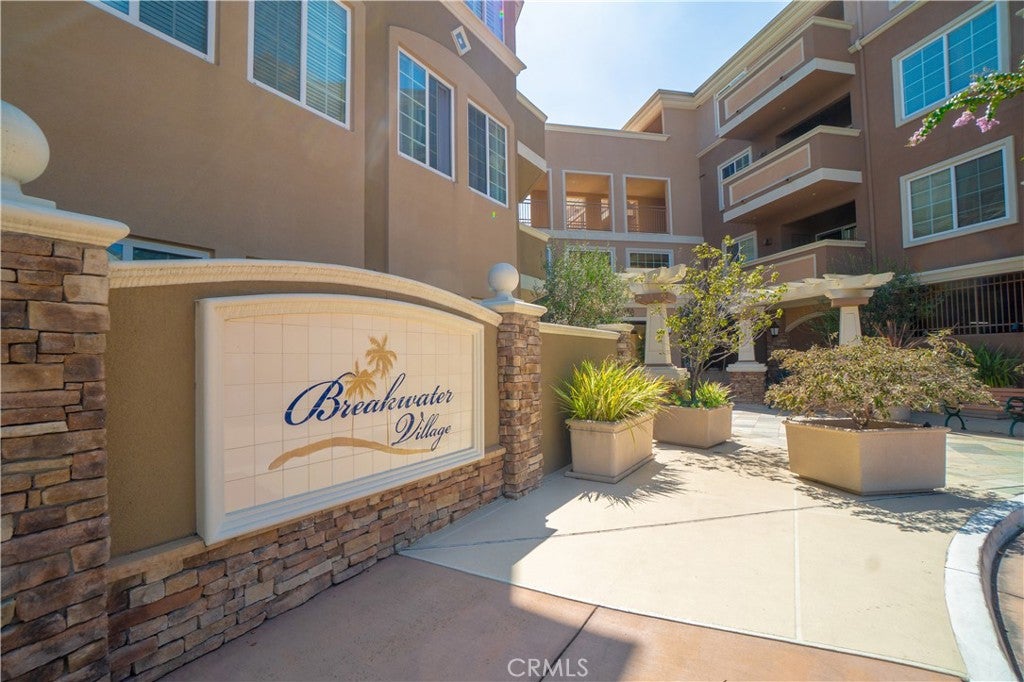 2750 Artesia BLVD