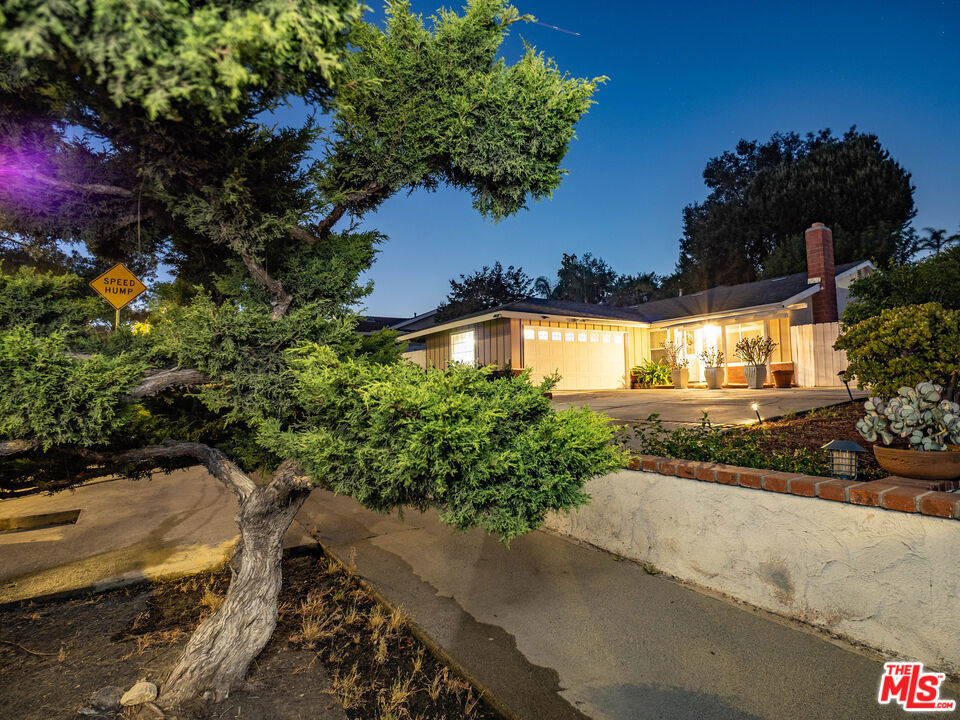 15335 Rolling Ridge Drive