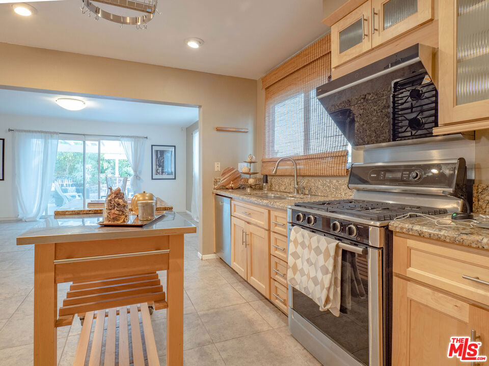 15335 Rolling Ridge Drive