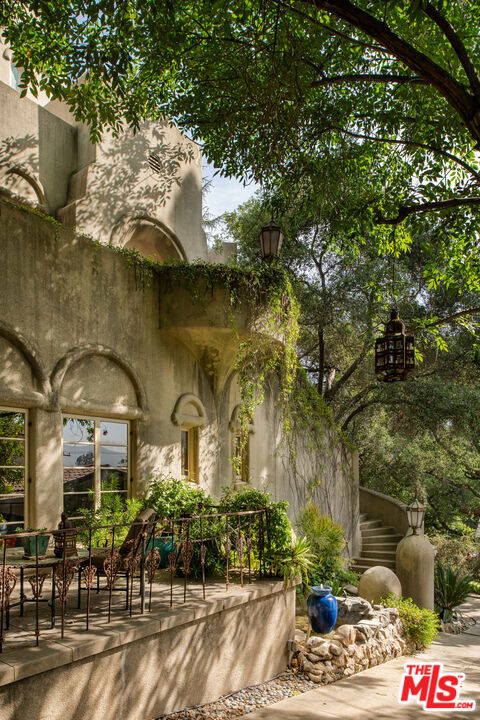 2707 Hermosita Drive