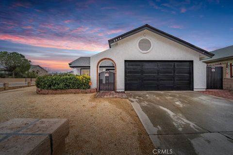 Photo of 2614 Joshua Hills Drive, Palmdale, CA 93550 (MLS # SR26111972)