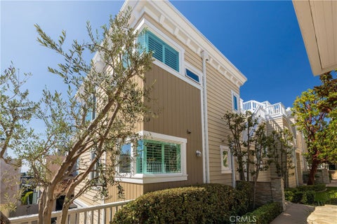 Photo of 733 21st ST, Hermosa Beach, CA 90254 (MLS # SB26205754)