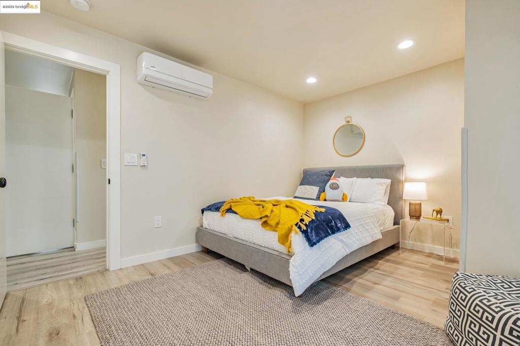 CASTRO VALLEY - Residential